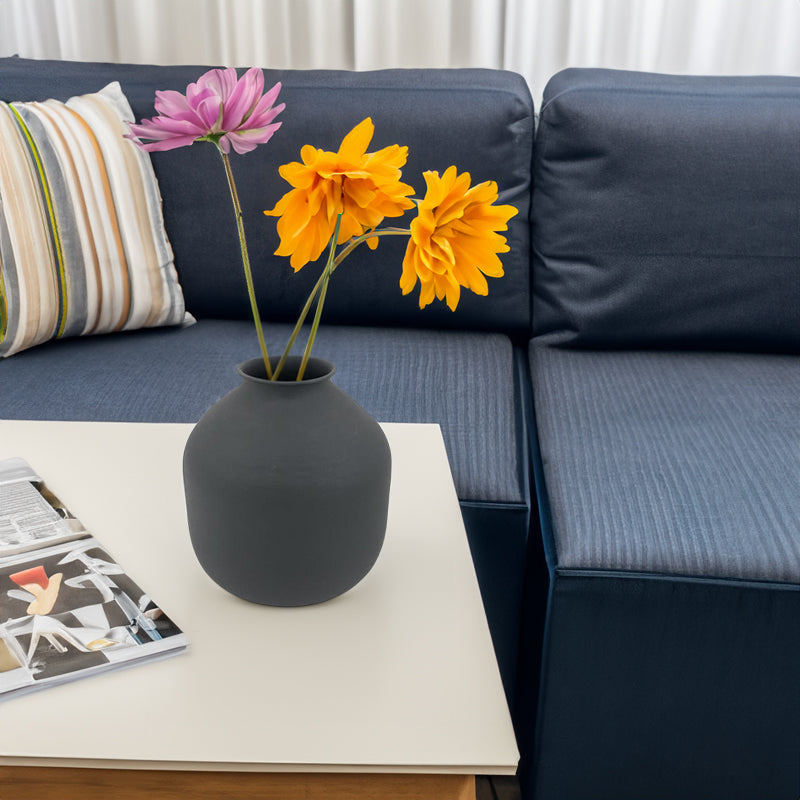 Matte Black Metal Vase – Modern Minimalist Flower Vase for Dried Flowers